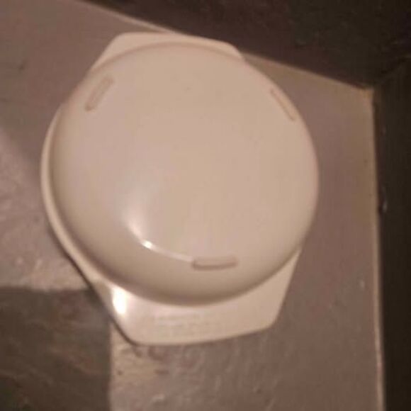 Nordicware Microwave 3 Section Container Bowl 9" x 7" - Picture 7 of 7